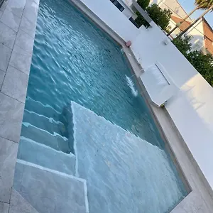 Mediterranean House - Privadas En Casa Compartida Homestay